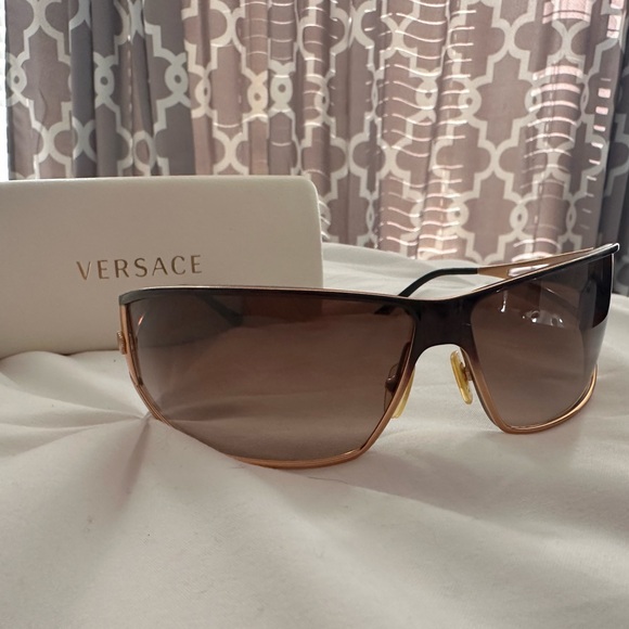 Versace Sunglasses - Picture 3 of 9